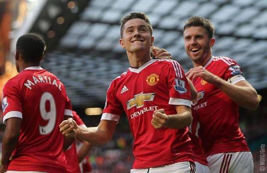 场边的女工 场边的女工